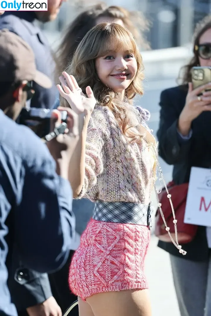 Lisa Manoban голая photo #0102 (lalalalisa_m)