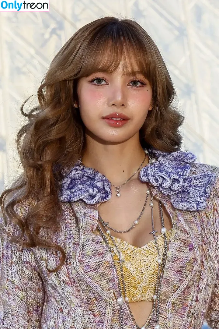 Lisa Manoban голая photo #0108 (lalalalisa_m)