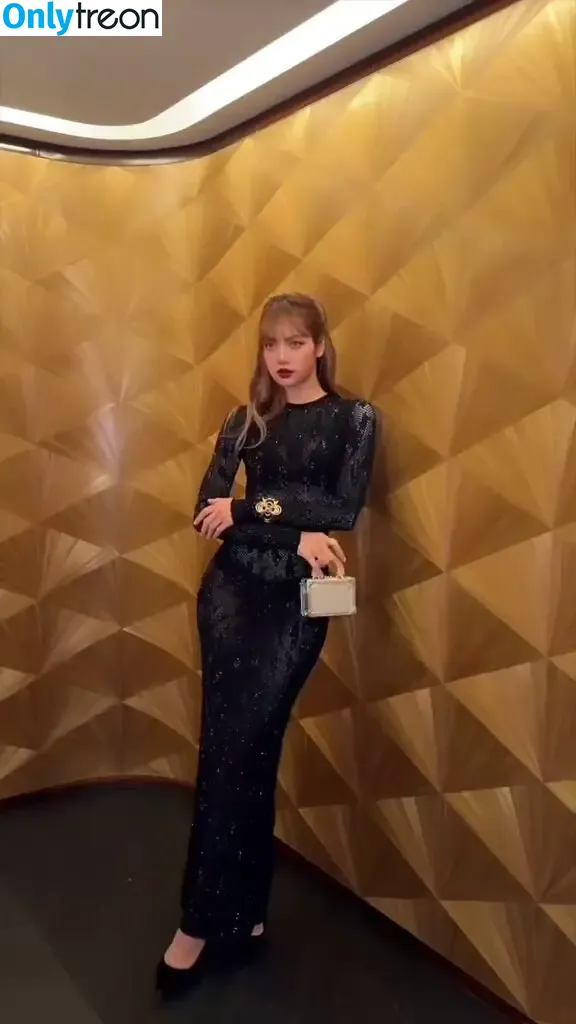 Lisa Manoban голая photo #0146 (lalalalisa_m)