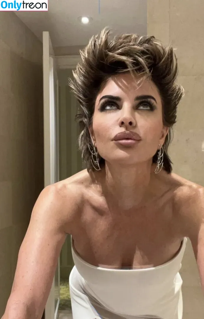 Lisa Rinna голая photo #0069 (lisarinna)