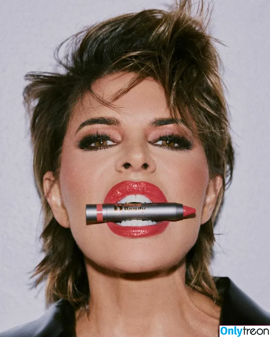 Lisa Rinna nude photo #0121 (lisarinna)