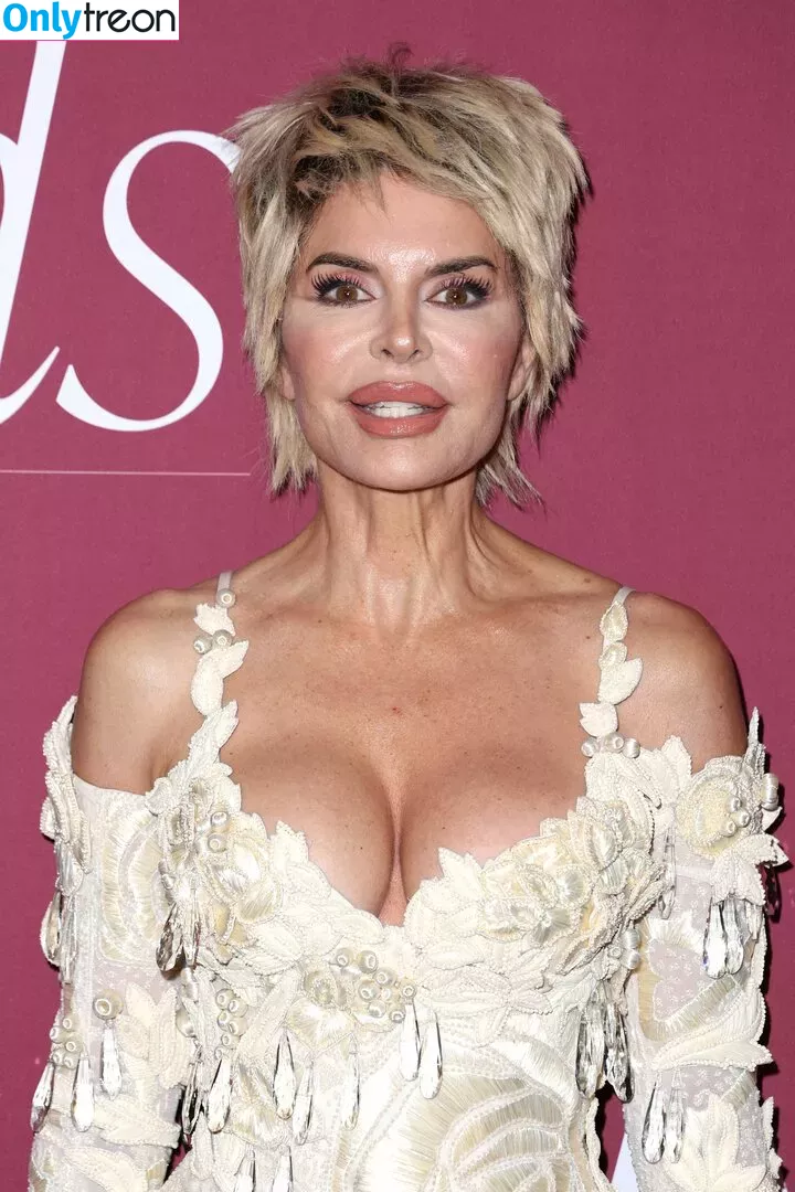 Lisa Rinna голая photo #0387 (lisarinna)