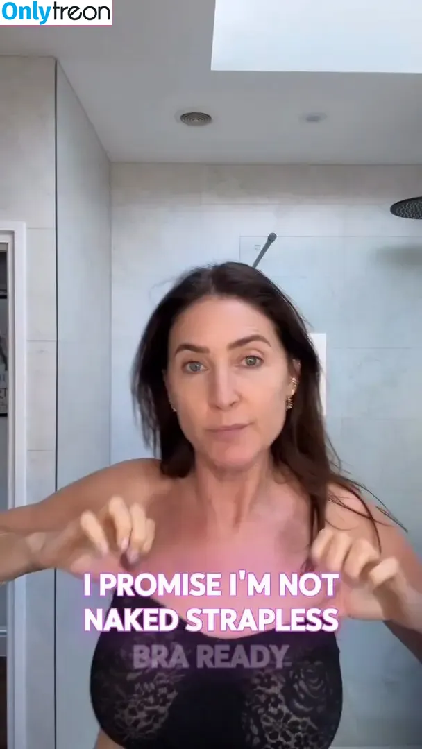 Lisa Snowdon nude photo #0384 (lisa_snowdon)