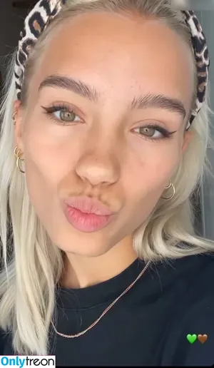 Lisa und Lena / lisaandlena фото голая #0034