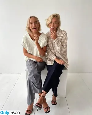 Lisa und Lena / lisaandlena фото голая #0037