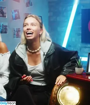 Lisa und Lena / lisaandlena фото голая #0069