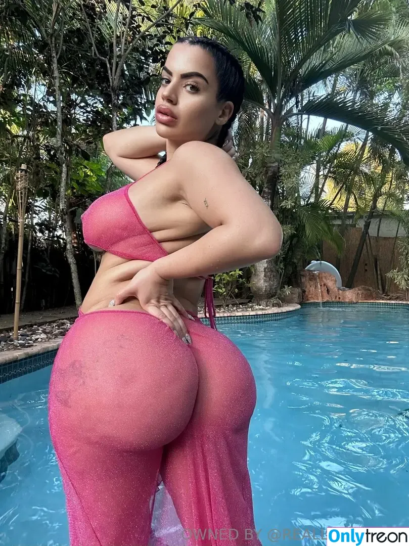 lissaaires nude photo #0021 (lissaaires)