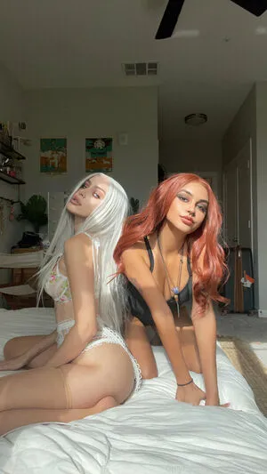 lissapolooza / Naomi Woods / lissap0looza nude photo #0056