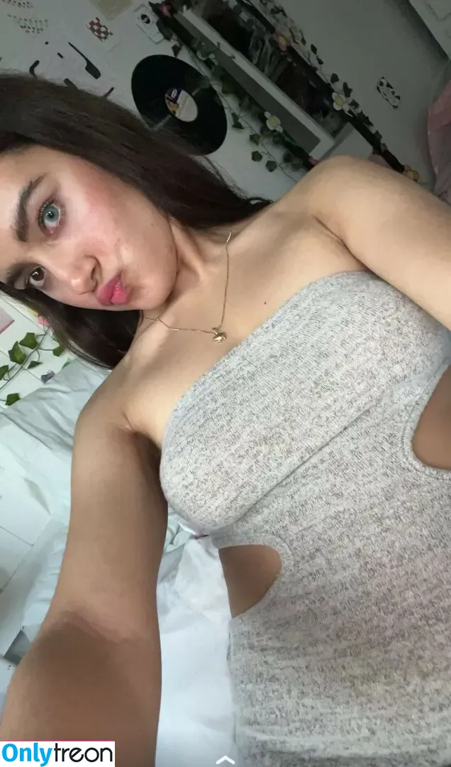 Lisy Cardenas nude photo #0028 (ileanacardenas / lisycardenas)