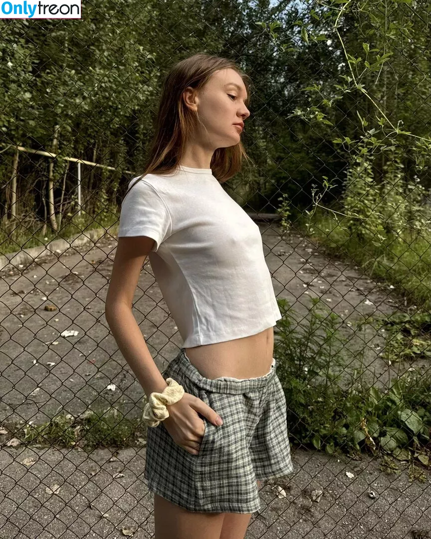 litlonn nude photo #0234 (Katya)