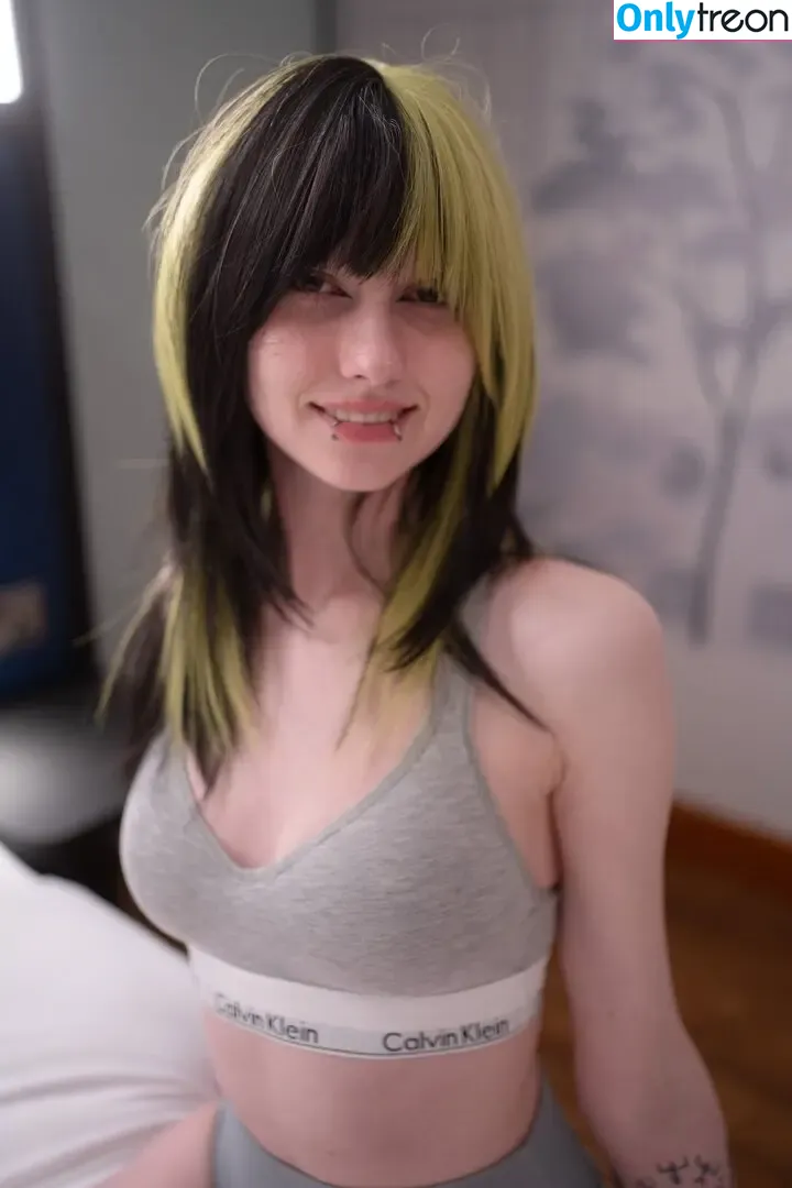 little_emo_kitten голая photo #2791 (daddys_emo_girl)