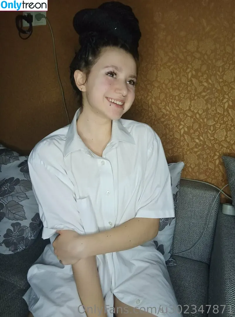 little_ksyusha nude photo #0007 (sabischo_gagalittlemonster)