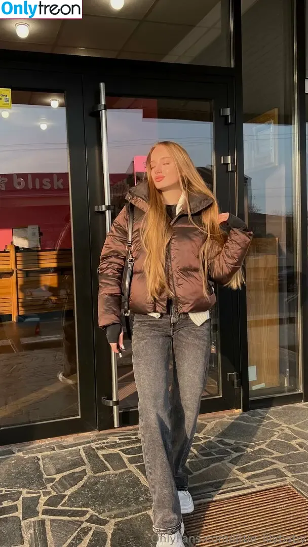 little_lilybaby nude photo #0005 (lilylittlebabyy)