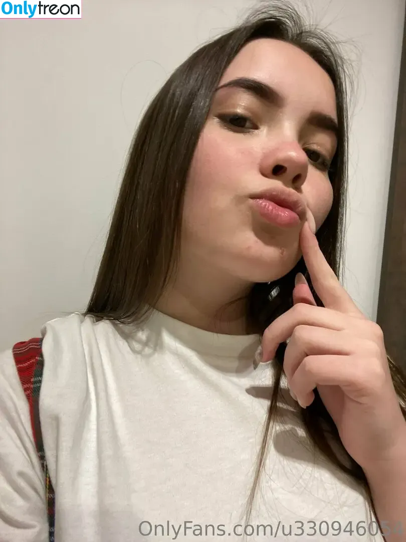 little_margo nude photo #0007 (little_margo)