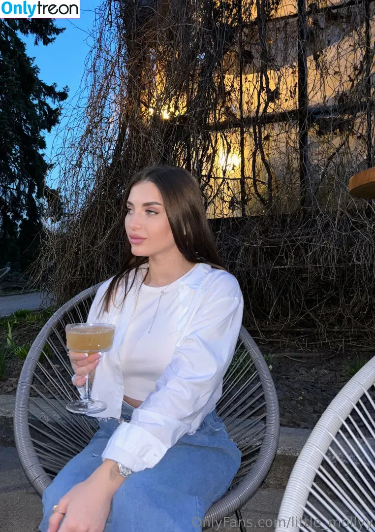 little_mollyy голая photo #0012 (little_molly__)
