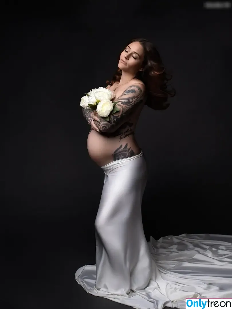 Little Princess Hedi голая photo #0908 (hediii.91 / princesshedi91)