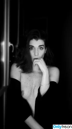 Little Satana / little.satana / s.satana_666 / tomnaya_satana nude photo #0021
