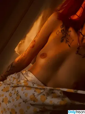 Little Satana / little.satana / s.satana_666 / tomnaya_satana nude photo #0034