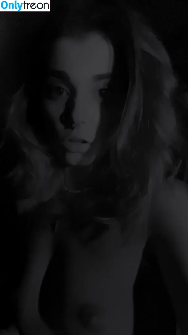 Little Satana nude photo #0004 (little.satana / s.satana_666 / tomnaya_satana)