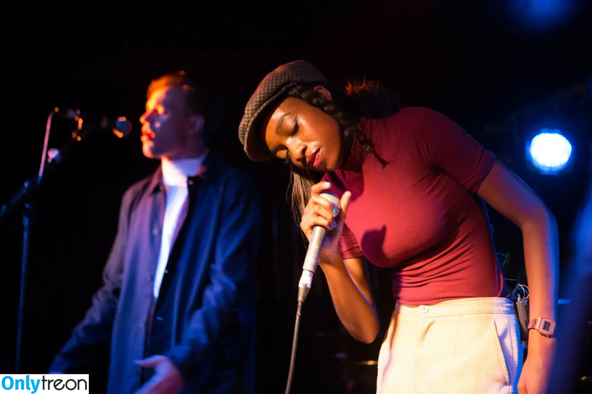 Little Simz nude photo #0014 (littlesimz)