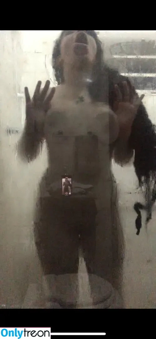 LittleBatIluvlittlebat nude photo #0001 (iluvlittlebat / lilsatanbaby)