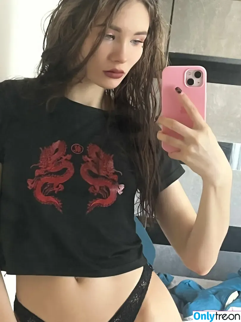 littlecr3ator nude photo #0010 (littlewhor3foryou)