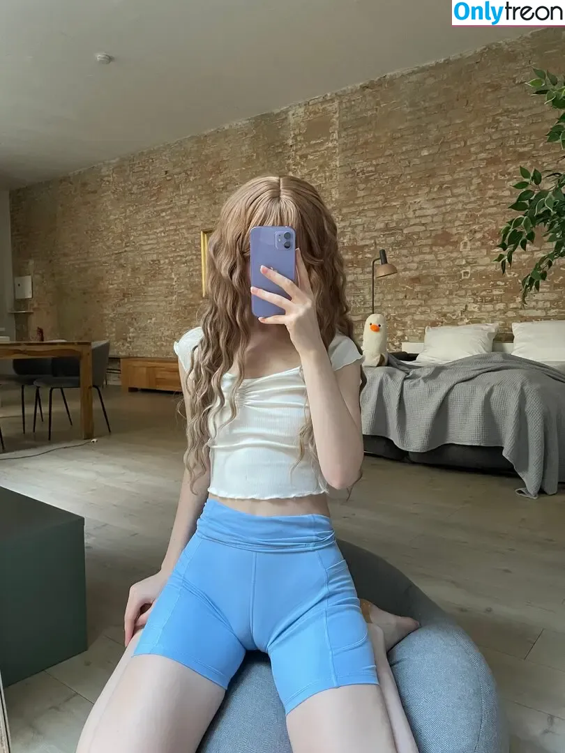littledaisy nude photo #0122 (cutelittledaisy / littledaisyphoto)