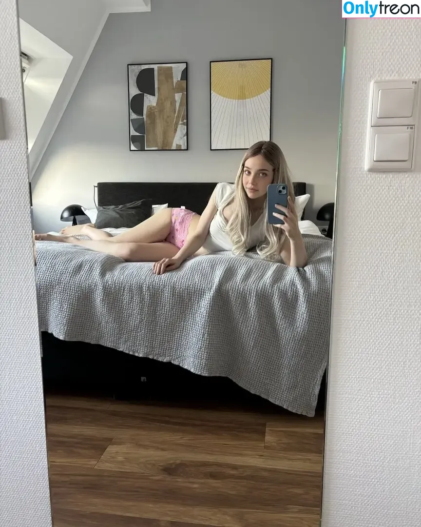 littledaisy nude photo #0290 (cutelittledaisy / littledaisyphoto)