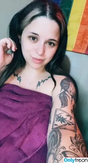 littledeefree / littledeetiktoks nude photo #0017