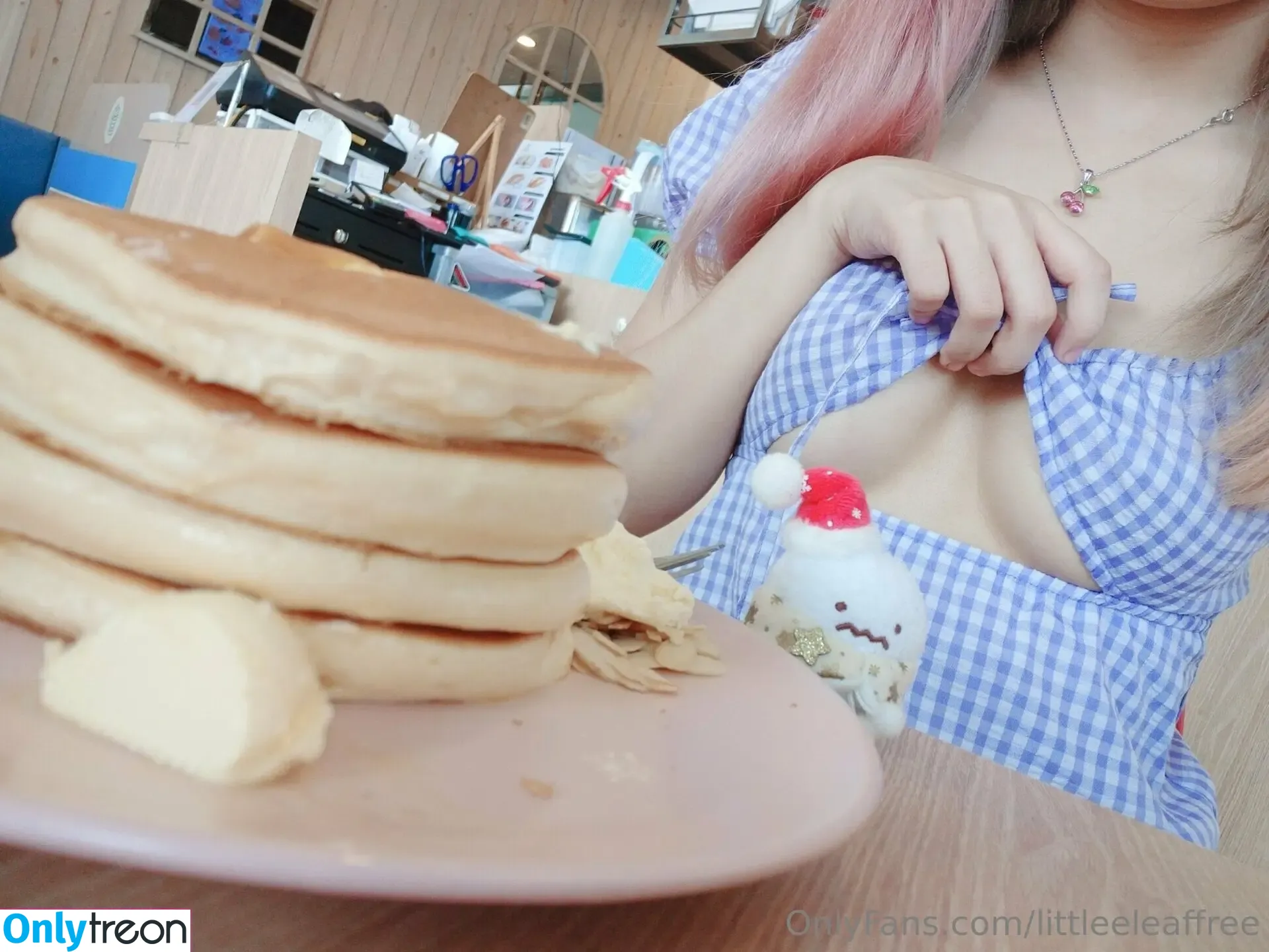 littleeleaffree nude photo #0026 (littleeleaf)