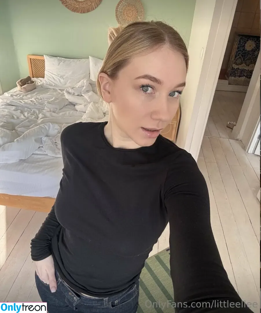 littleellee nude photo #0010 (littleellee)