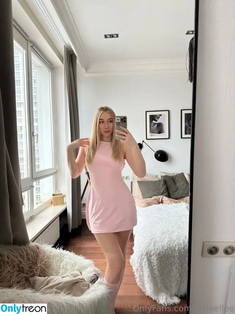 littleellee nude photo #0049 (littleellee)