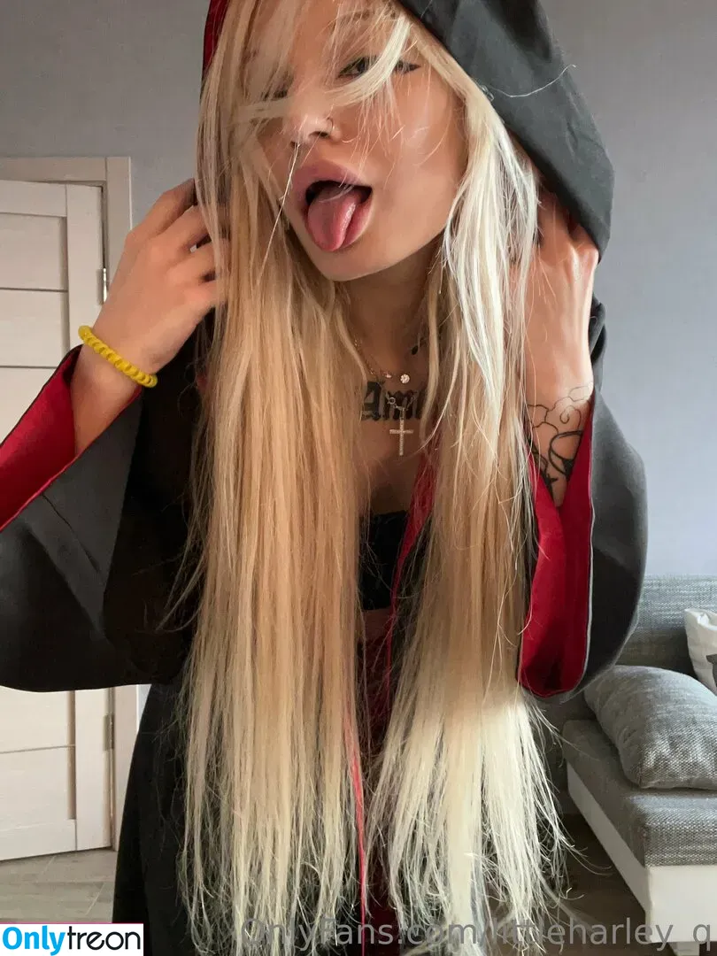 littleharley_q nude photo #0219 (little_harley_q)
