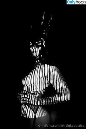 littleinkedblaise / modelzworld__ фото голая #0012