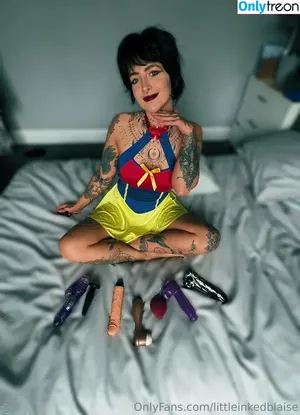 littleinkedblaise / modelzworld__ фото голая #0050