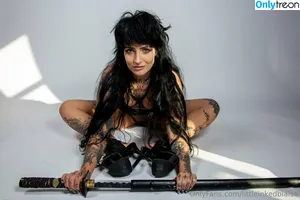 littleinkedblaise / modelzworld__ фото голая #0064