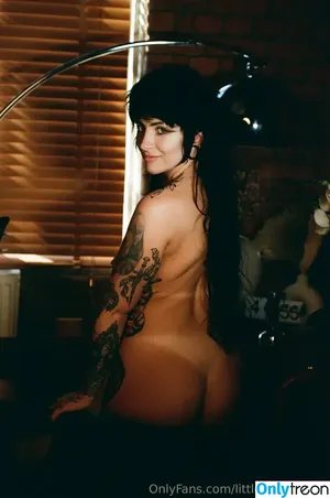 littleinkedblaise / modelzworld__ фото голая #0068
