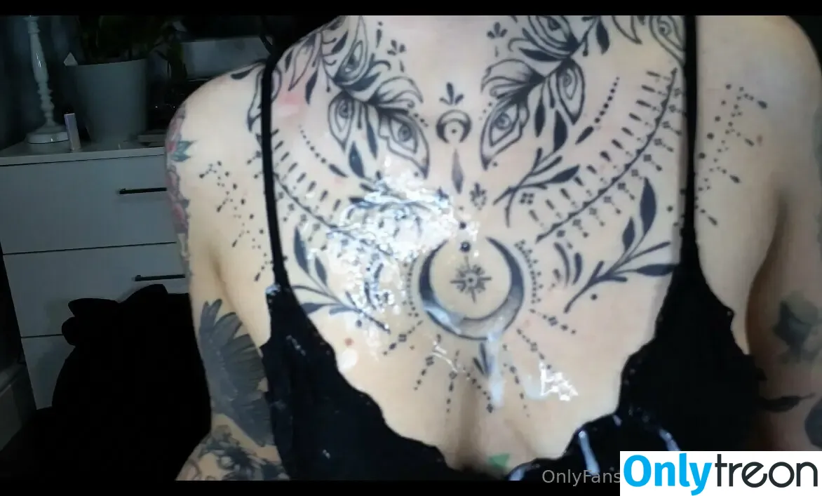 littleinkedblaise голая photo #0020 (modelzworld__)
