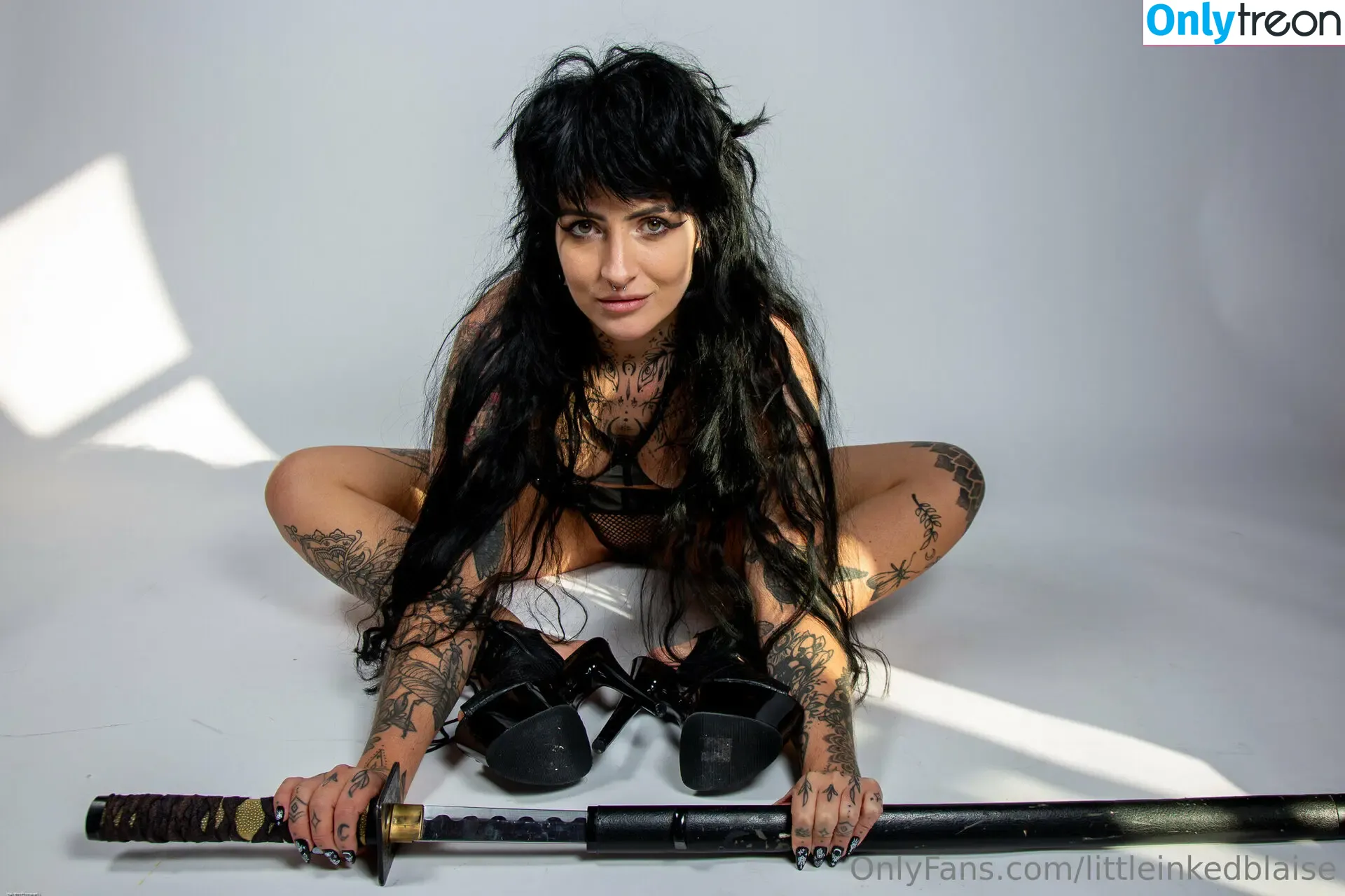 littleinkedblaise голая photo #0064 (modelzworld__)