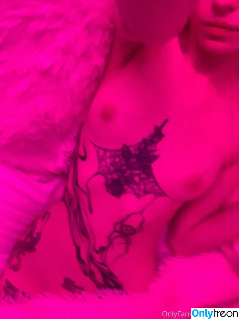 LittleJ nude photo #0014 (Princess Bubblegum / Xo_littlej)