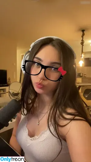 littlelitgina / gixa nude photo #0026