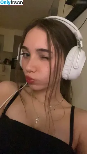 littlelitgina / gixa nude photo #0028