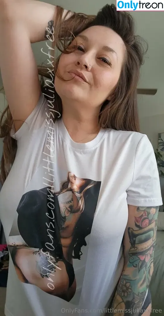 littlemissjuliaxxfree nude photo #0051 (littlemissjulia_official)