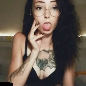 LittleMissNaughty / MissNaughtyYN / littlemissnaughty_csgo / littlemissnaughtytw nude photo #0009