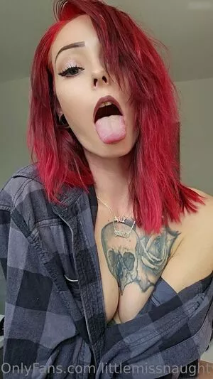 LittleMissNaughty / MissNaughtyYN / littlemissnaughty_csgo / littlemissnaughtytw nude photo #0089