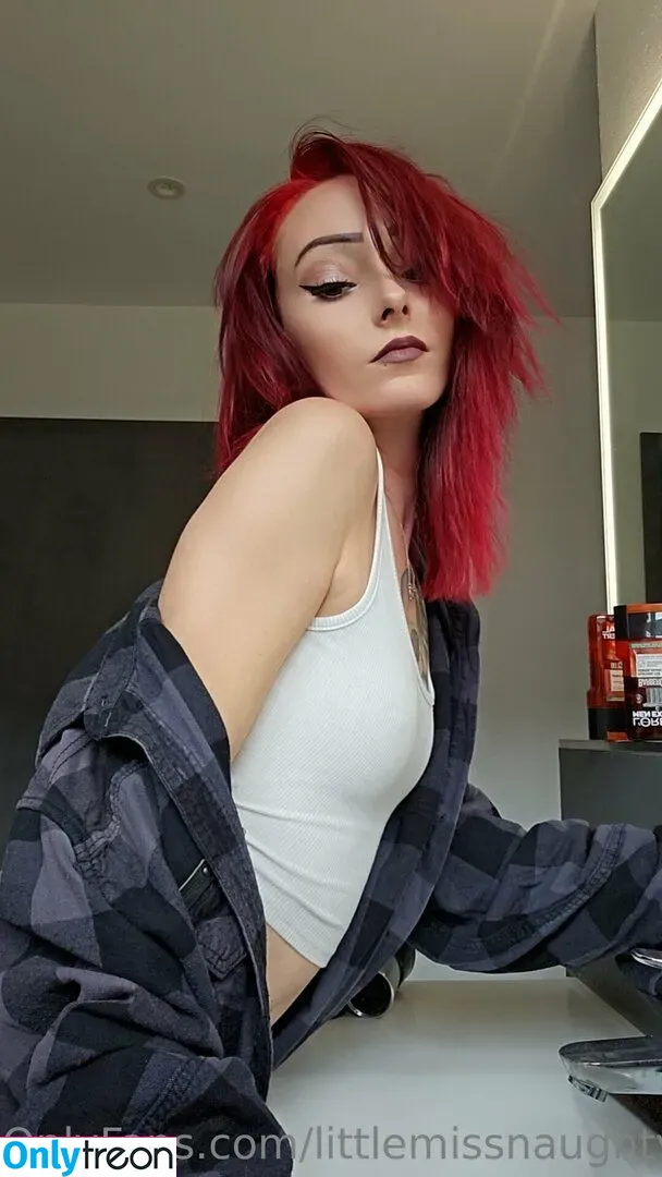 littlemissnaughtytw nude photo #0040 (littlemissnaughtytw)