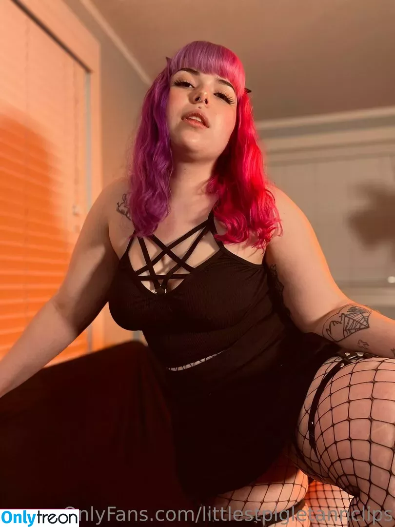 littlestpigletannclips nude photo #0037 (littlestpigletann)