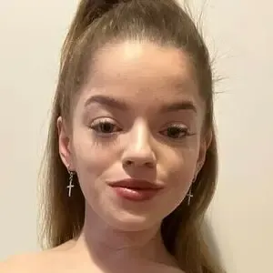 Littleteenvika / Eva_Ashhh / cutelittlenika nude photo #0002