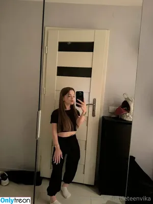 Littleteenvika / Eva_Ashhh / cutelittlenika nude photo #0017