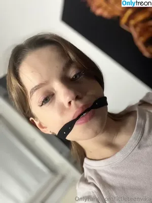 Littleteenvika / Eva_Ashhh / cutelittlenika nude photo #0032
